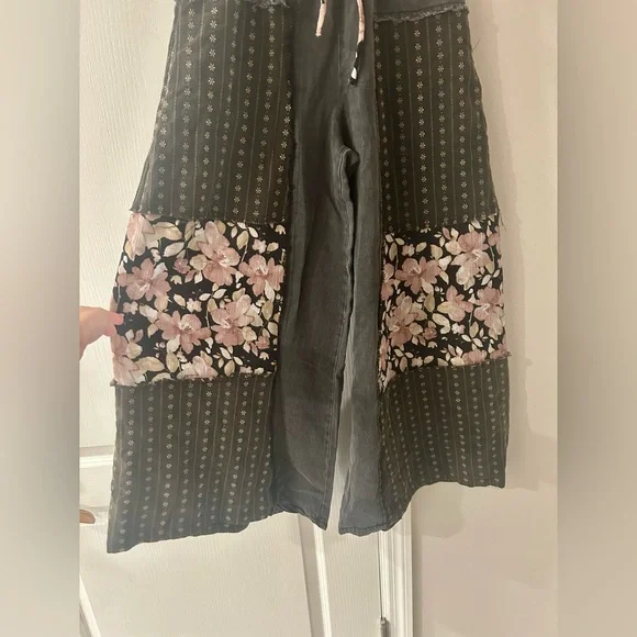 Boho Floral Patchwork Wide Leg Pants Size Small - Picture 5 of 8